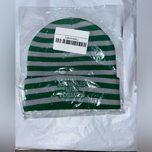 Graphics Bernie’s , (WINNERS CHOICE) one 8$ two 14$ three 18$ four 20$ - Picture 3 of 11